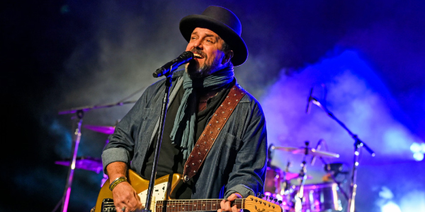 Raul Malo, frontman of band the Mavericks, dies aged 60