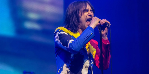Venue apology in Primal Scream antisemitic image row