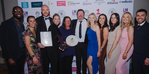 Aintree Racecourse wins top hospitality honour