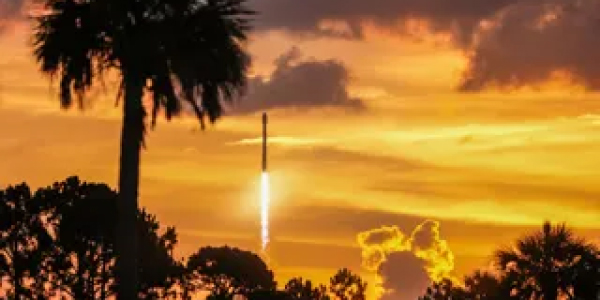 SpaceX launches back-to-back Starlink missions from both coasts 19 hours apart (photos)